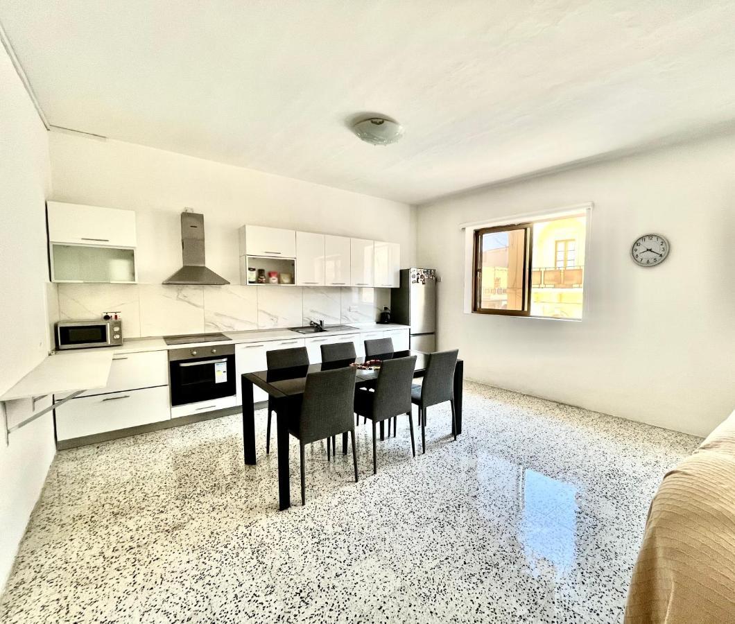 Camag Apartment - Very Close To Airport Birzebbuga Ngoại thất bức ảnh